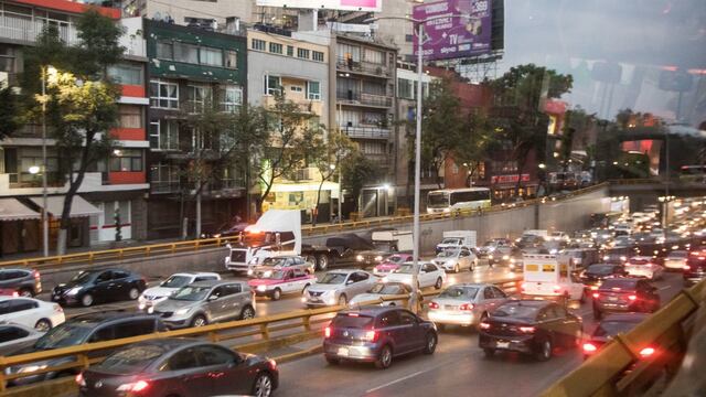 Automóviles en la CDMX.