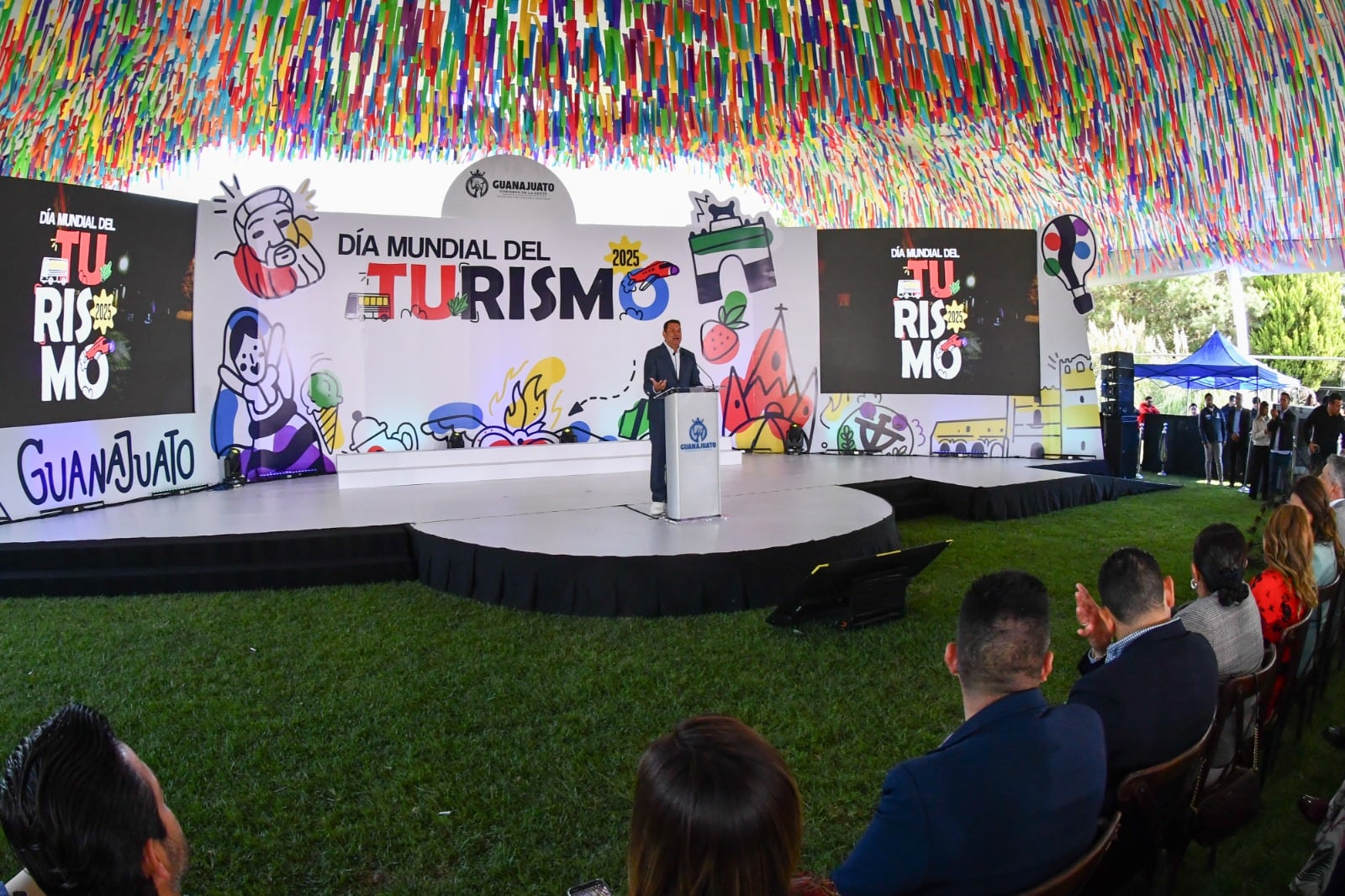 Mauricio Trejo celebra avances de San Miguel Allende en el marco del Día Mundial del Turismo.