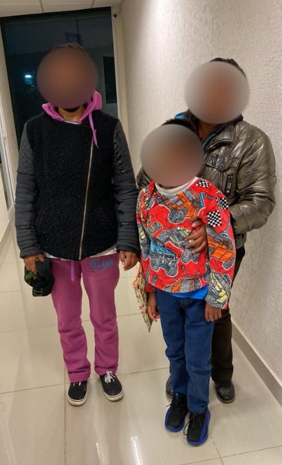 Edwards es entregado a su mamá