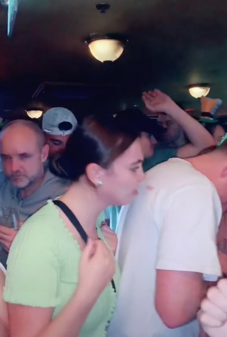 Usa labial para dejar besos