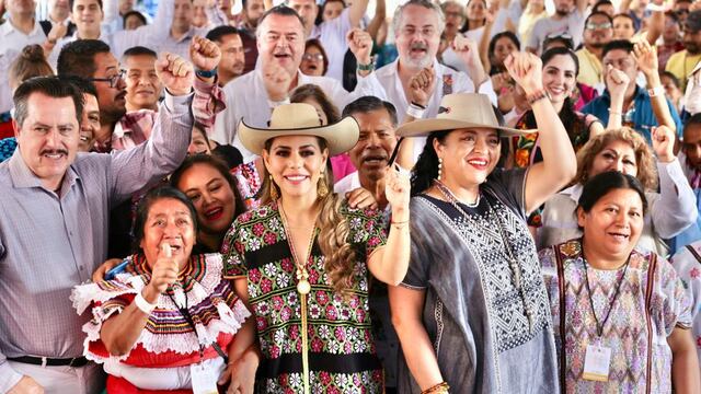 Evelyn Salgado y Alejandra Frausto