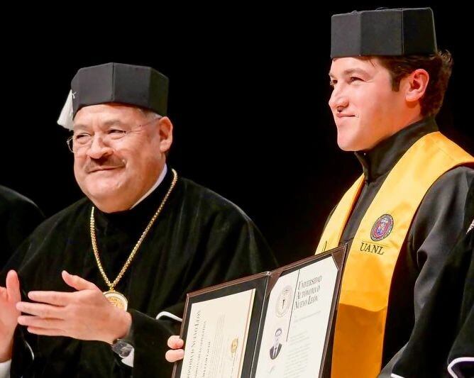 Rector de la UANL felicita a Samuel García, es el primer mandatario en funciones en concluir un doctorado