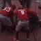 Manny García: Batboy de los Diablos Rojos de México, sufre aparatoso golpe con bate