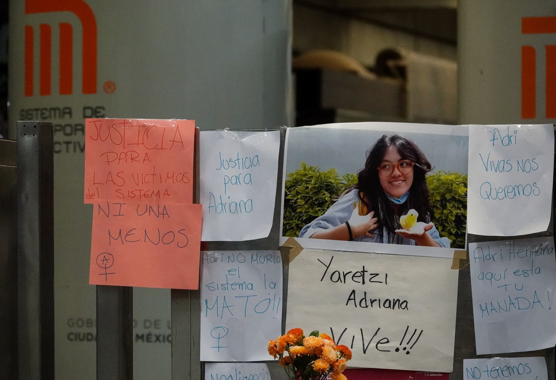 Protestan por muerte de Yaretzi Adriana Hernández en Metro Universidad