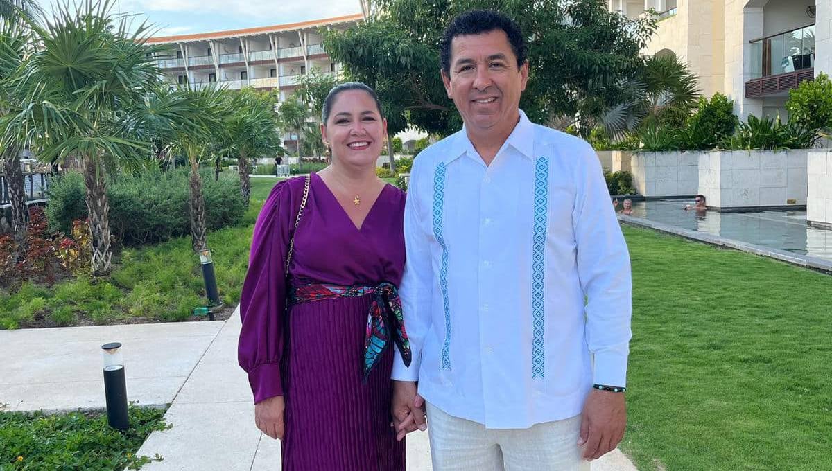 Diputado Mario López ‘La Borrega’ y su esposa