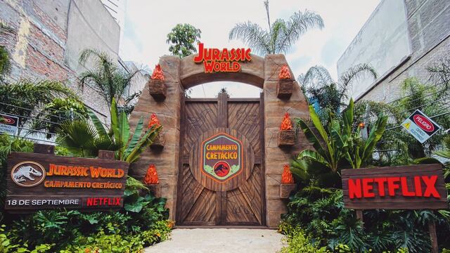 Puerta Jurassic World