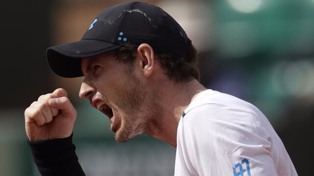 Murray festeja en plena contienda.