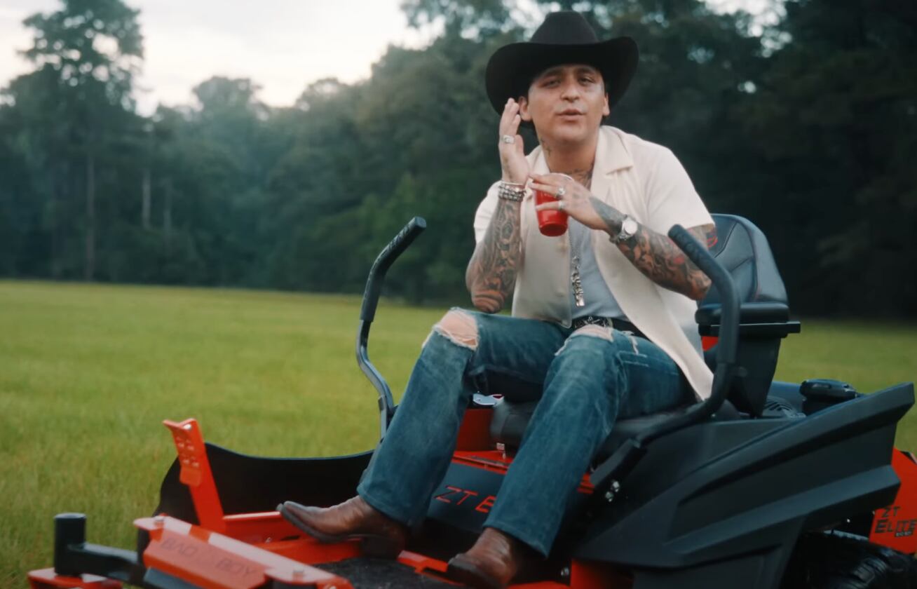 La que se fue, se fue; canción de Christian Nodal