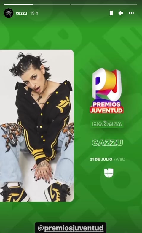 Cazzu en los Premios Juventud.