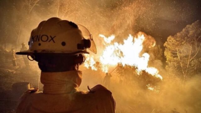 Lluvia da respiro a bomberos para seguir combatiendo incendios en Australia