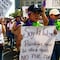 Marcha 8M del Día Internacional de la Mujer, en vivo minuto a minuto: Protestan en el Zócalo, detienen a un agresor de manifestantes