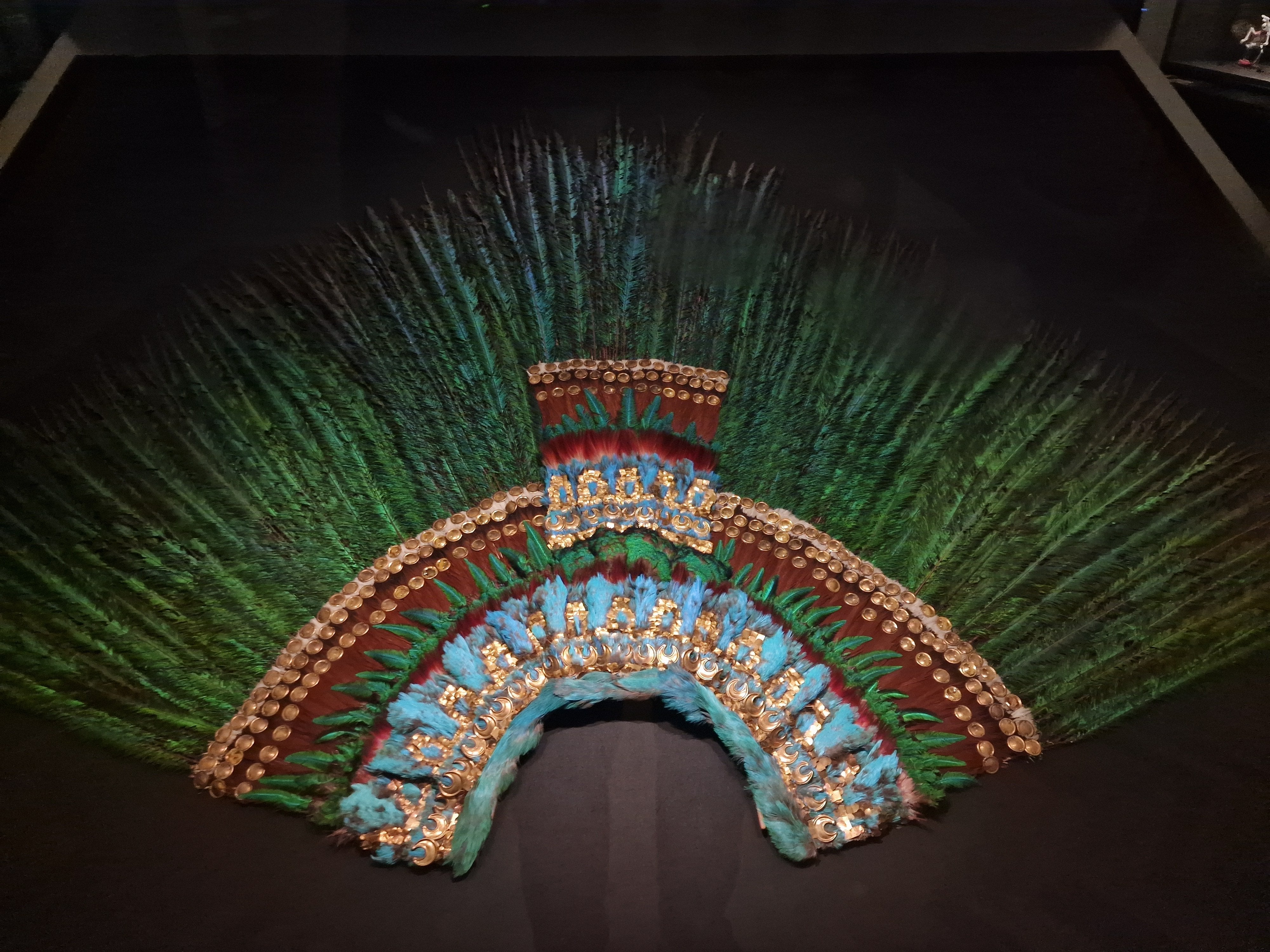Penacho de Moctezuma podría regresar a México después de 2028