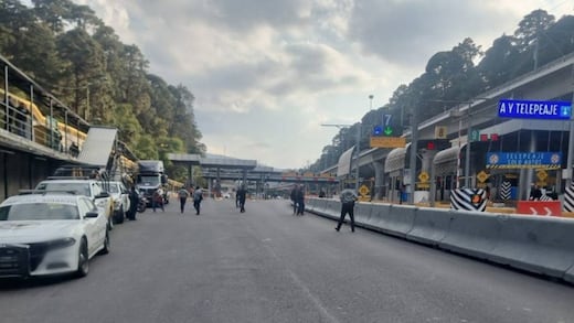 Transportistas liberan la México-Toluca tras 9 horas de bloqueo