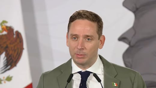 Eduardo Clark anuncia entrada en vigor del Servicio Universal de Salud en México