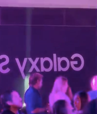 Gabriel Soto e Irina Baeva distantes en evento