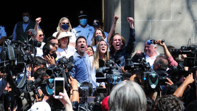 Familiares de Alejandra Cuevas y Laura Morán en la SCJN