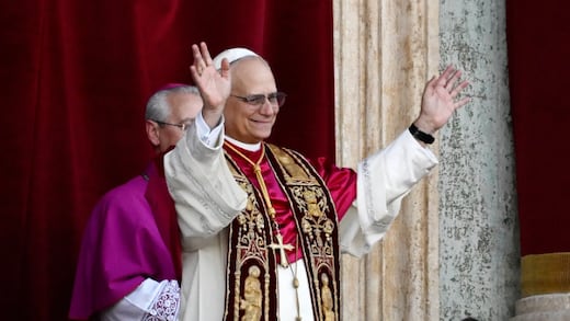 ¿Cuánto cuesta el reloj del Papa León XIV? Precio del accesorio que robó cámara