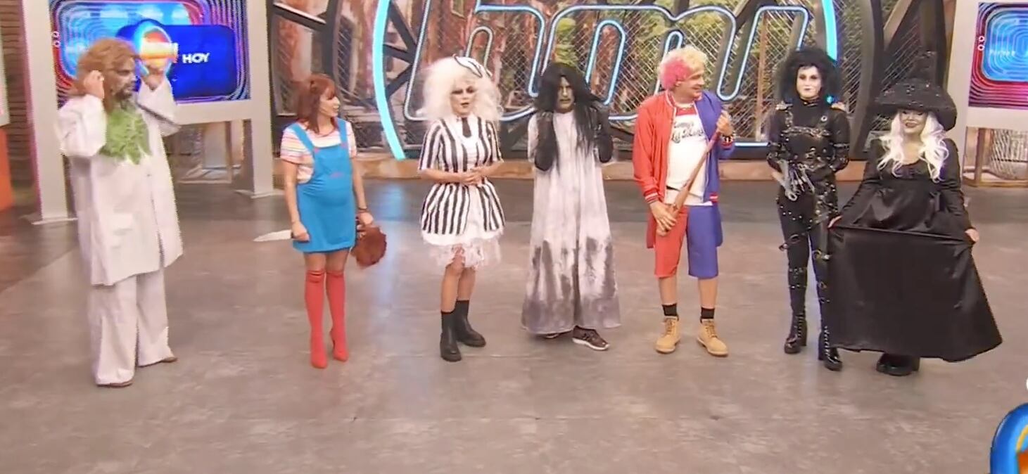 Conductores de Hoy disfrazados para Halloween.