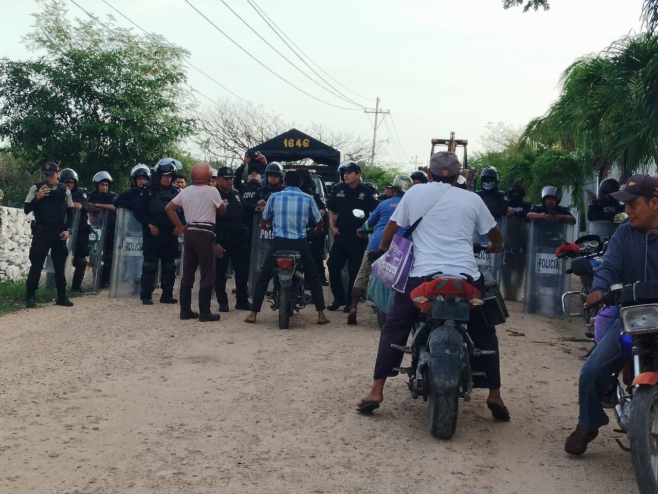 Pobladores y autoridades de Ixil, Yucatán, se enfrentan