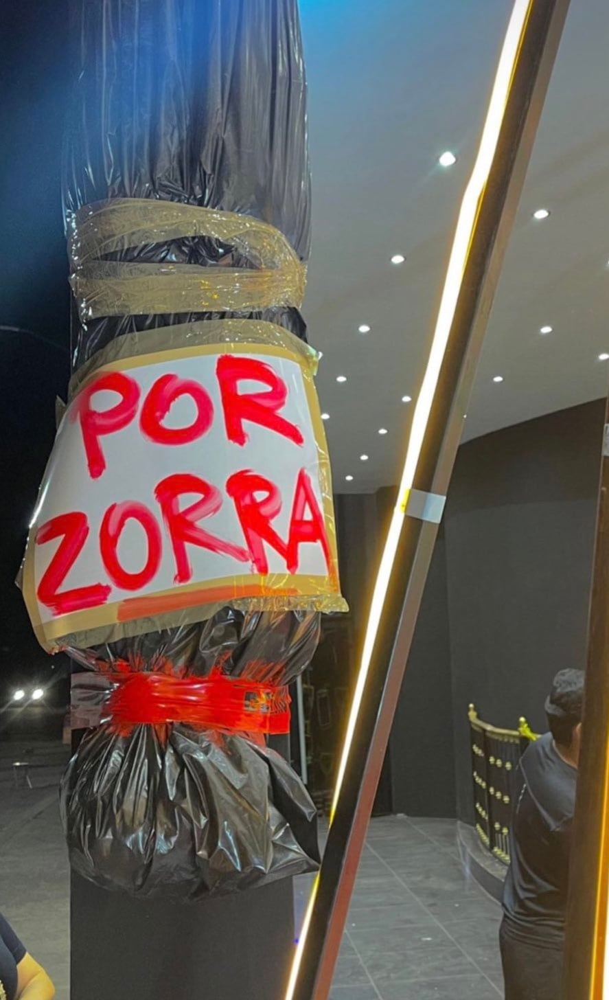 "Decoración" en el Wizzard Fest