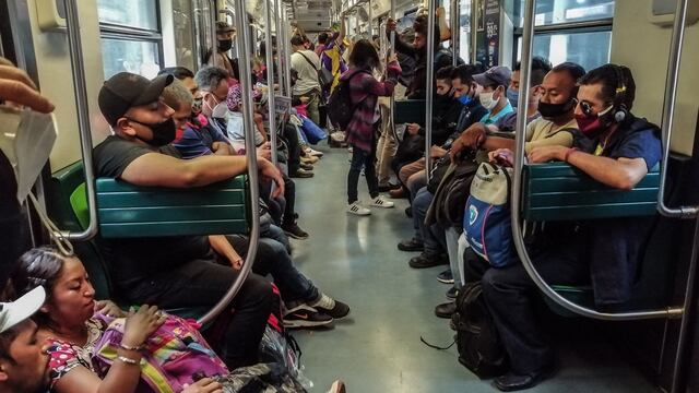 Usuarios del Metro de la CDMX