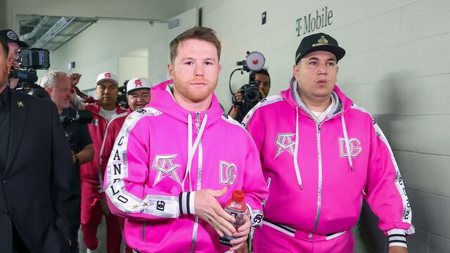 Canelo Álvarez y Eddy Reynoso