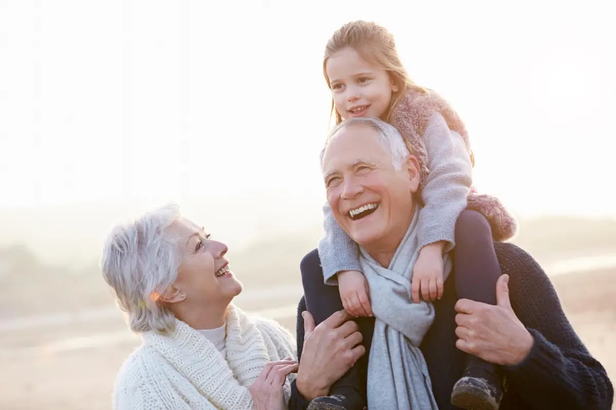 “Los abuelos deberían ser eternos”: Por qué se dice esta y otras 5 frases para dedicar en el Día de los Abuelos