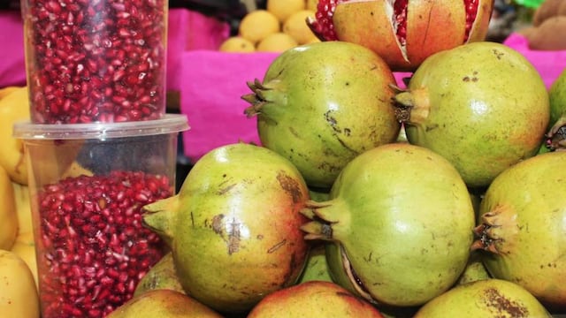 Granada rojo.