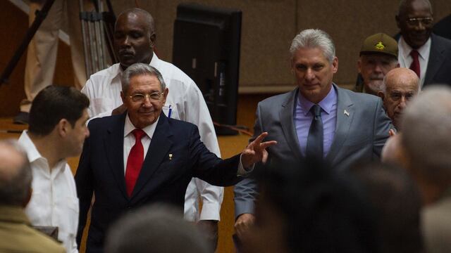 Raúl Castro y Miguel Mario Díaz-Canel
