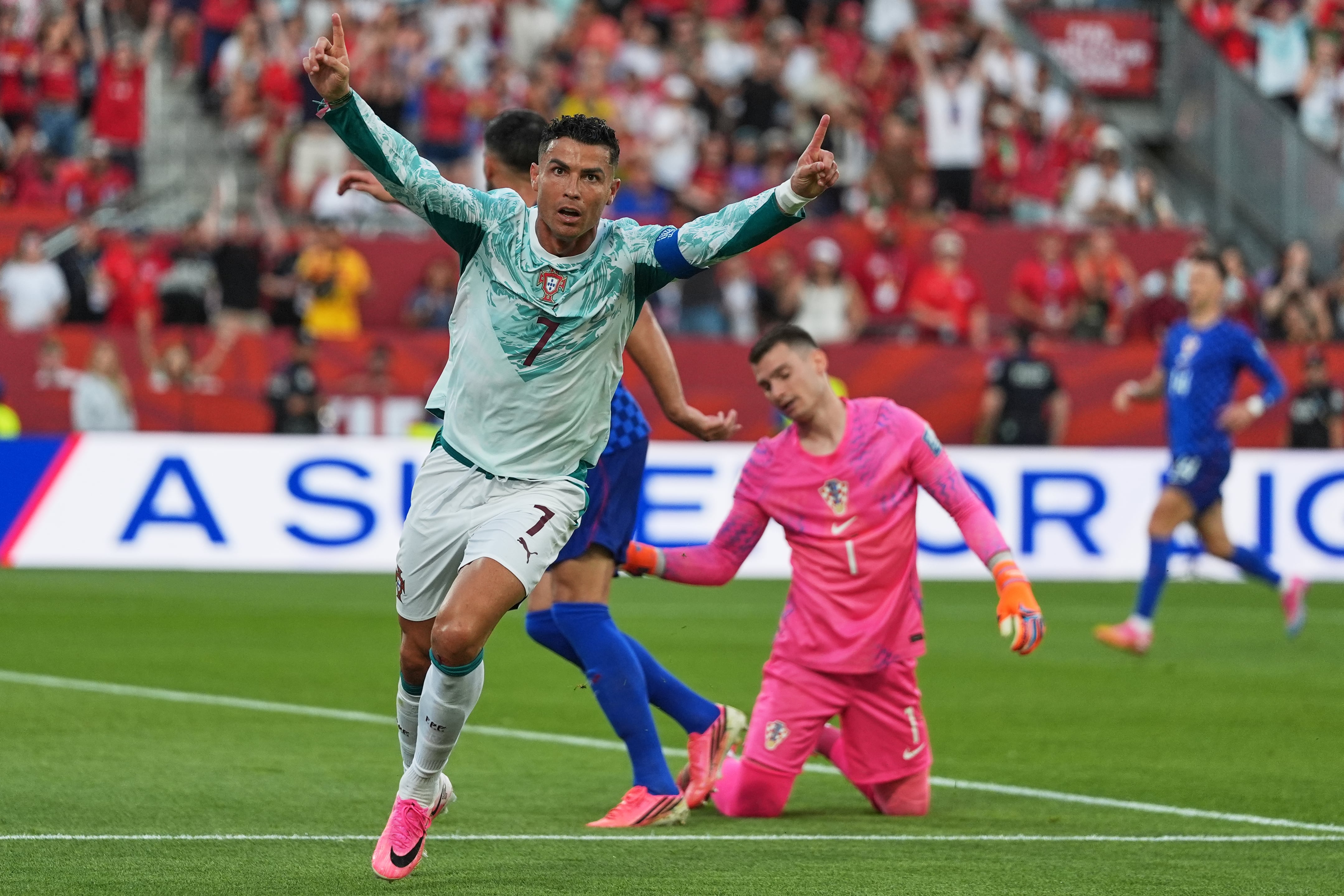 Cristiano Ronaldo busca acercarse a los mil goles