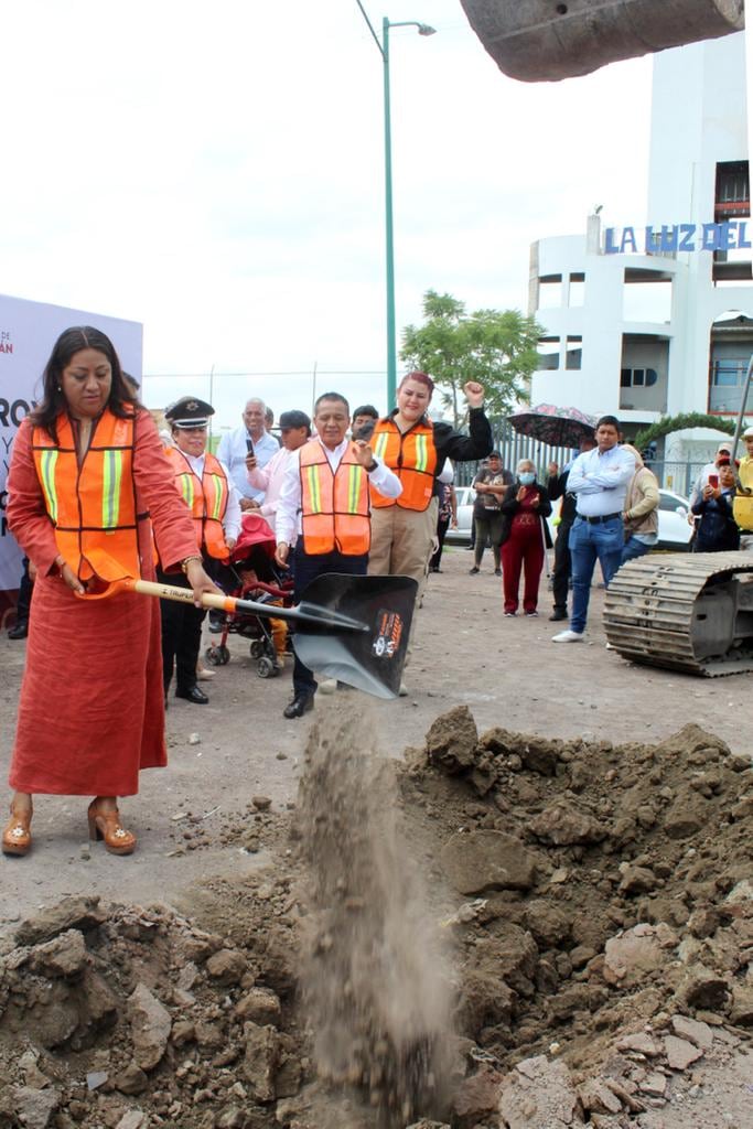 Xóchitl Flores abanderó el inicio de la construcción del C4 en Chimalhuacán