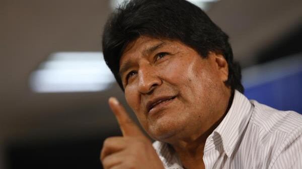 México otorga CURP temporal a Evo Morales