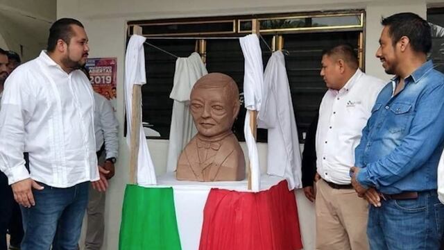 Busto de Benito Juárez.