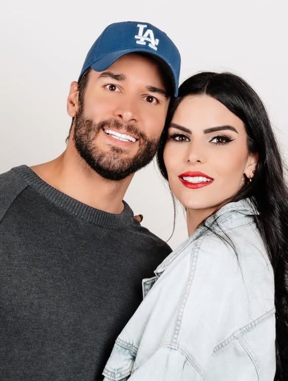 Enrique Mayagoitia y Cynthia de la Vega