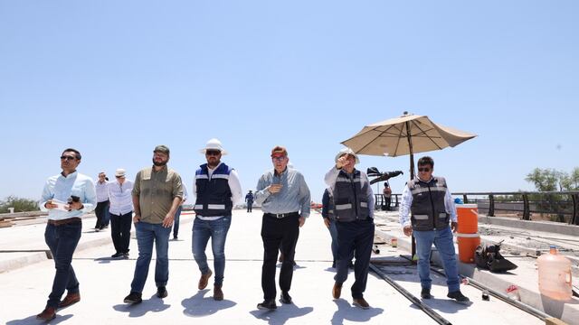 Rubén Rocha supervisa puente Santa Fe