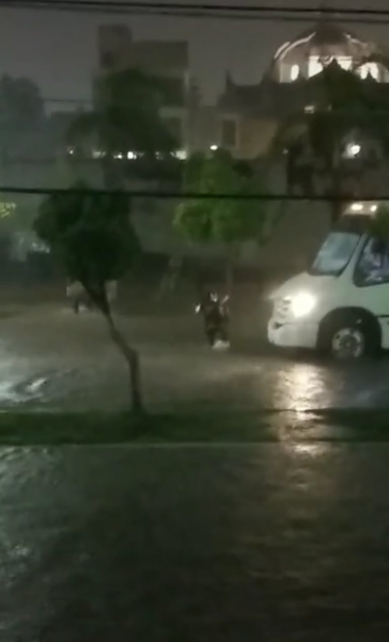 Esta novia es la descripción gráfica del "cuando te dice que tiene casa sola"