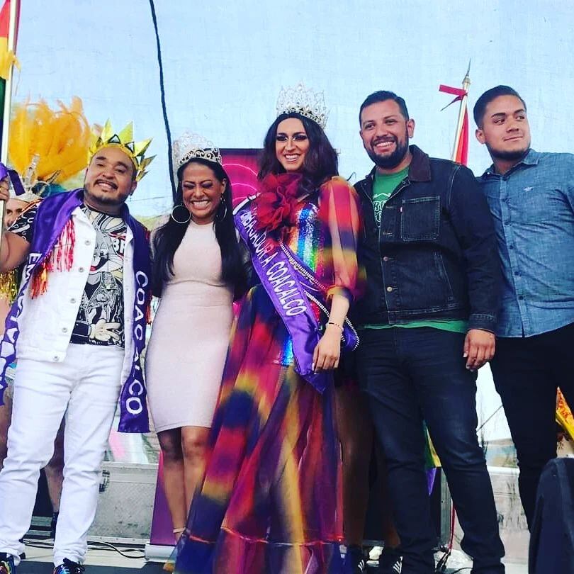 Toñita es coronada en marcha gay de Coacalco