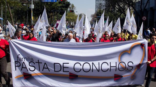 Marcha por aniversario de Pasta de Conchos.