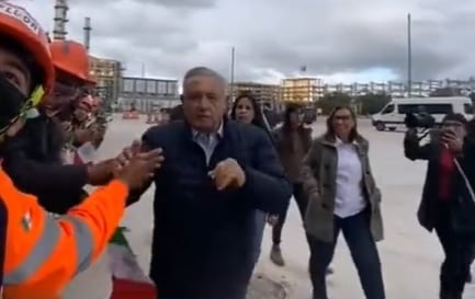 AMLO visita refinería Dos Bocas