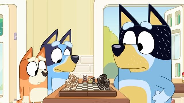 Bluey y Bingo aprenden a jugar ajedrez