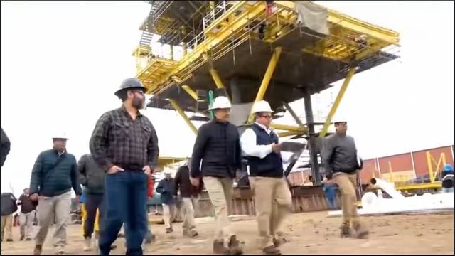 Pemex prepara 6 nuevas plataformas marinas