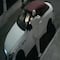 VIDEO: Asaltan a una pareja que platicaba tranquilamente en un carro en la Benito Juárez
