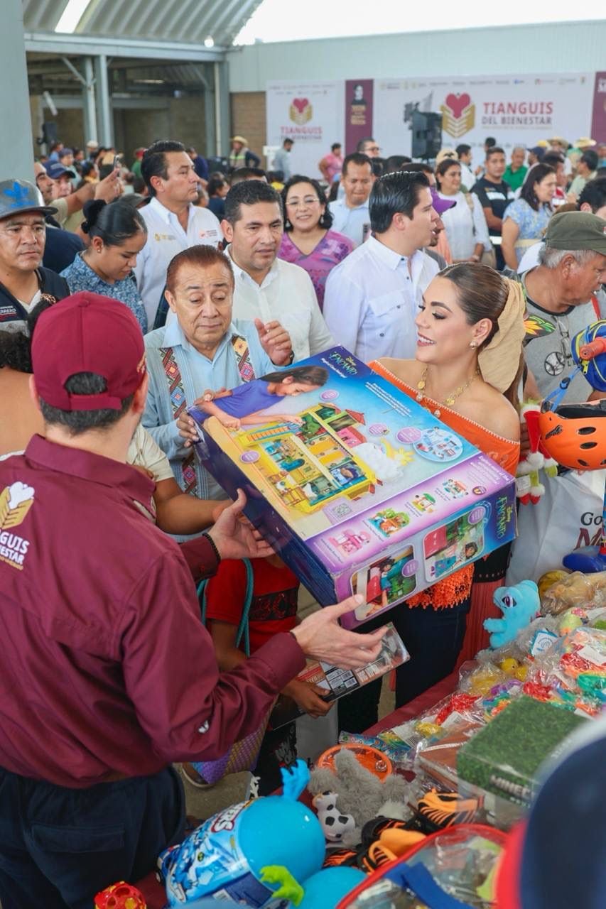 Evelyn Salgado refuerza apoyo a San Marcos con Tianguis del Bienestar
