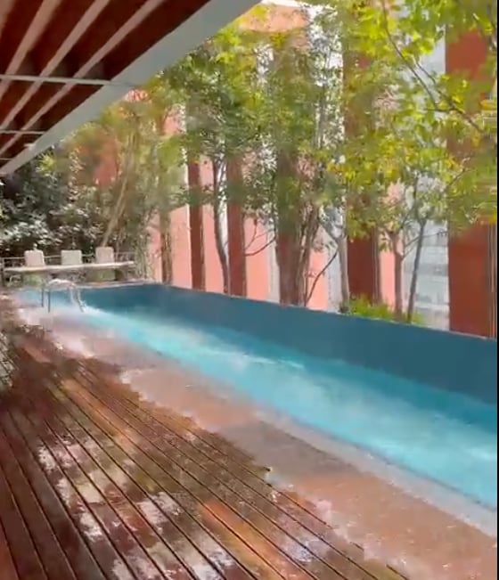 Así se movió una alberca durante el sismo