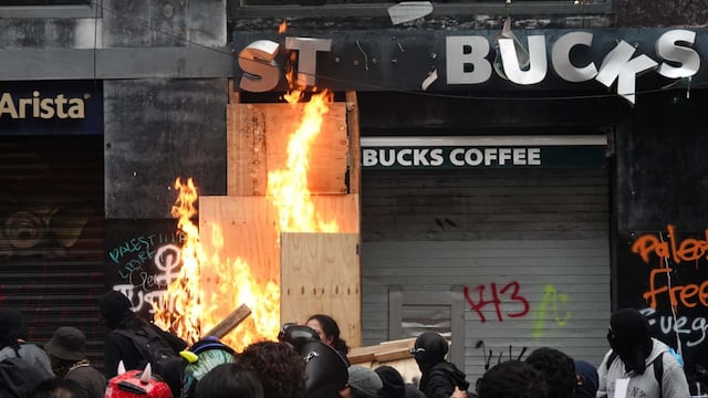 Bloque Negro en la marcha del 2 de octubre de 2024