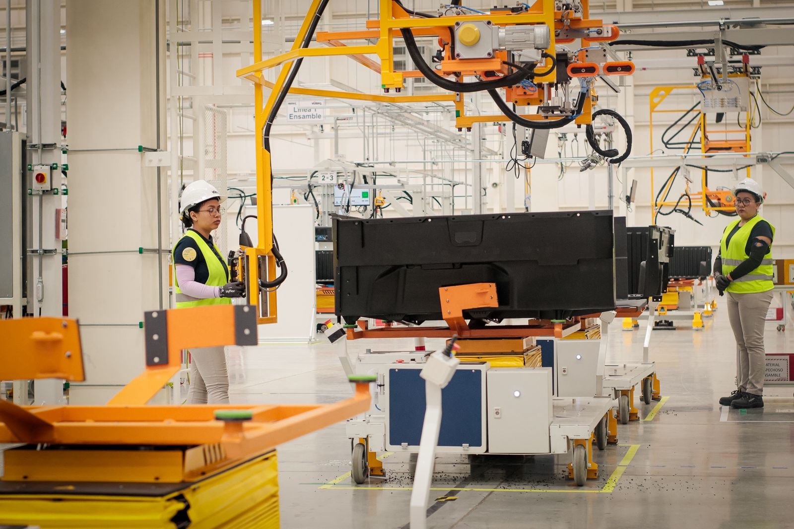 VUTEQ inaugura Planta II en Apaseo el Grande con 100 mdd.
