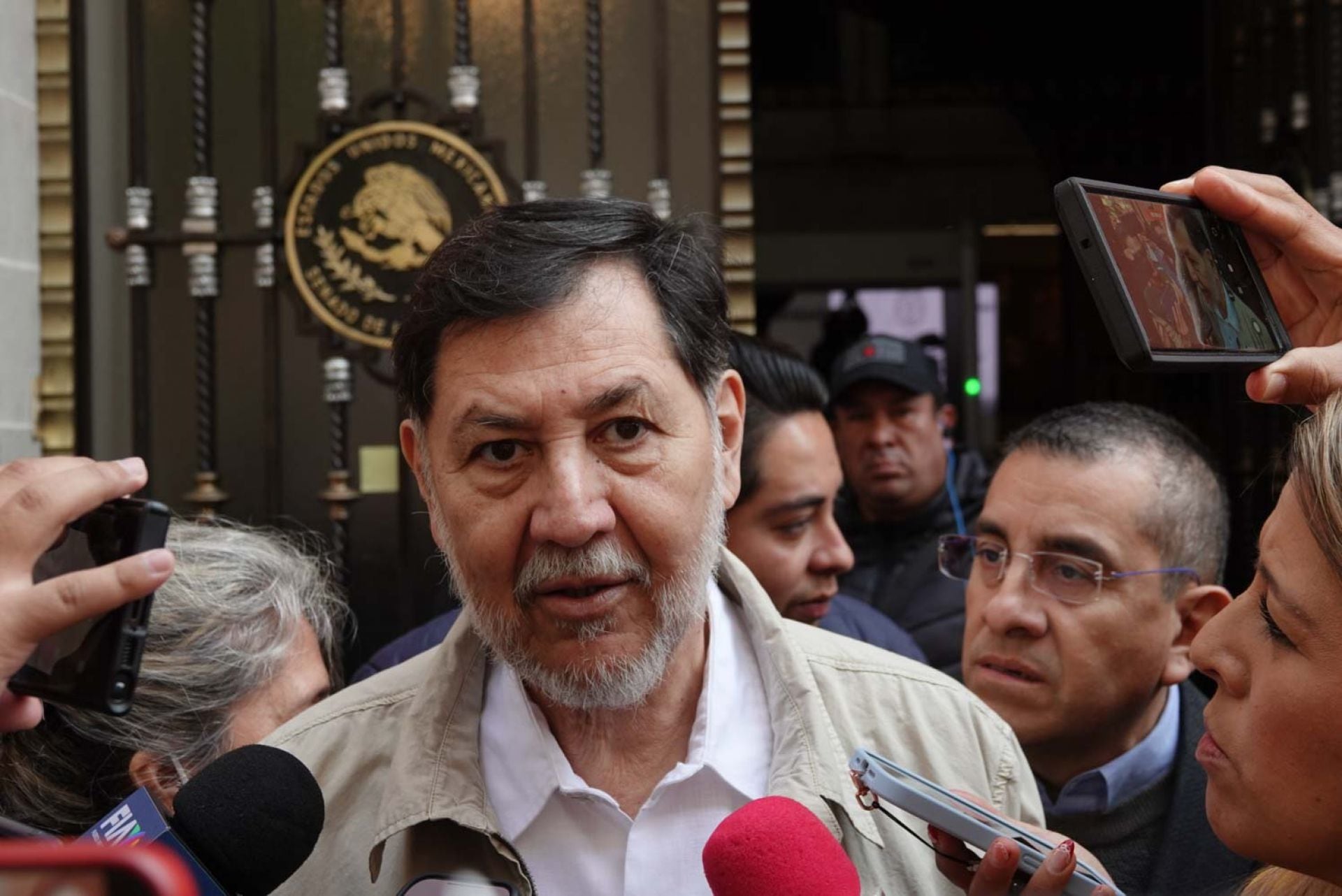 Gerardo Fernández Noroña, presidente de la mesa directiva en el Senado