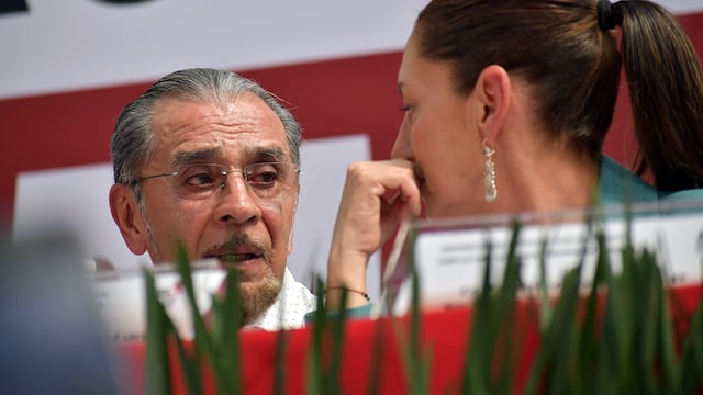Francisco Hernández Juárez, secretario general del STRM y Claudia Sheinbaum