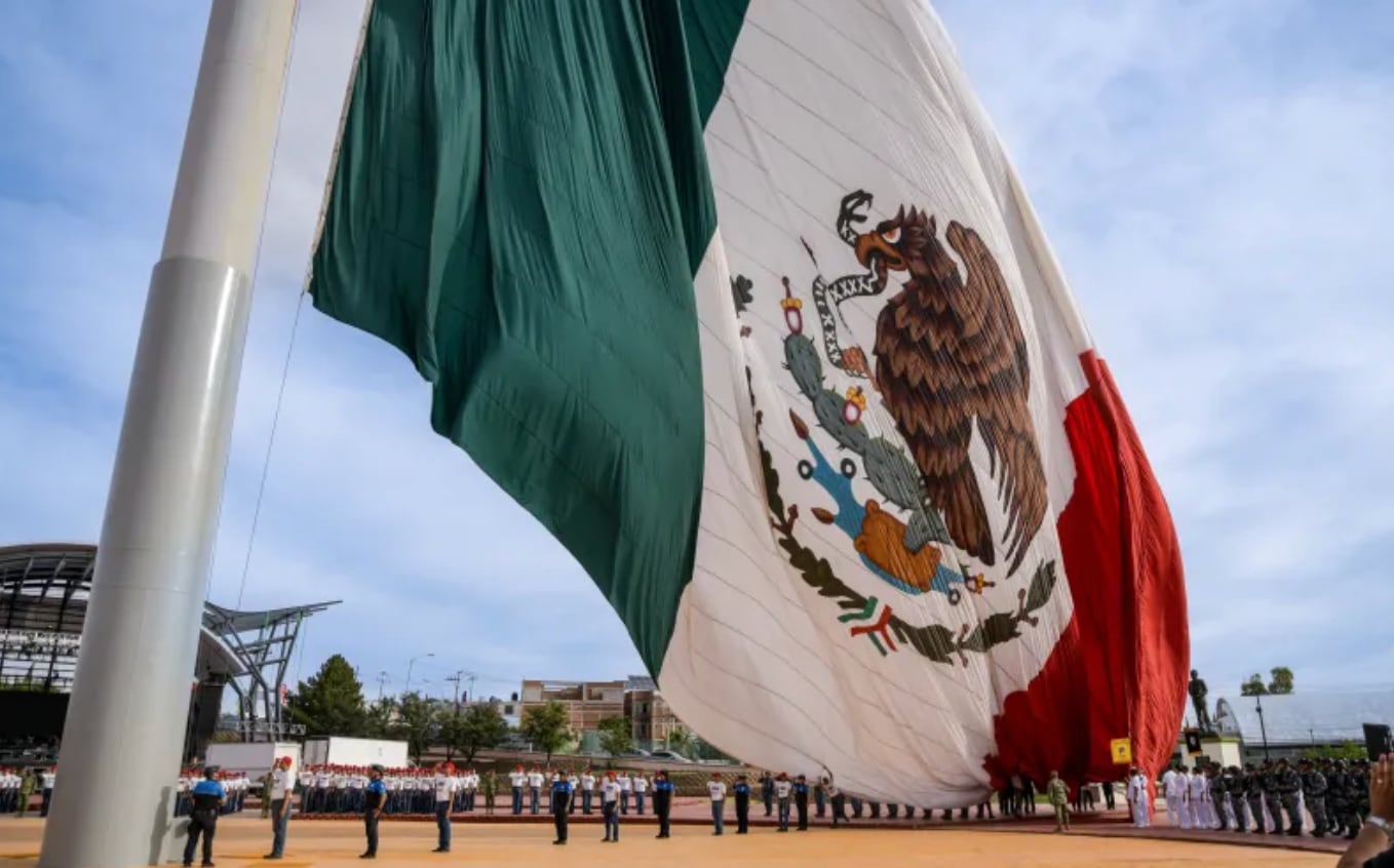 Chihuahua conmemoró el 5 de mayo con honores a la bandera y toma de protesta del SMN