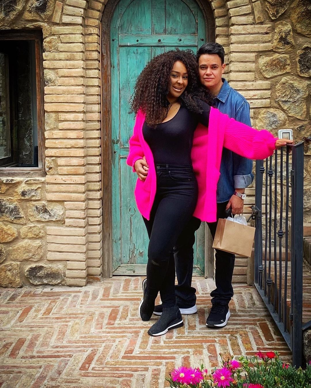 M'Balia y su novia Alex